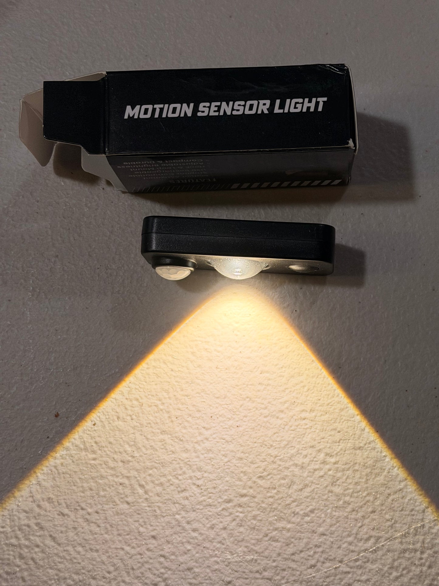 STOPBOX MOTION SENSOR LIGHT