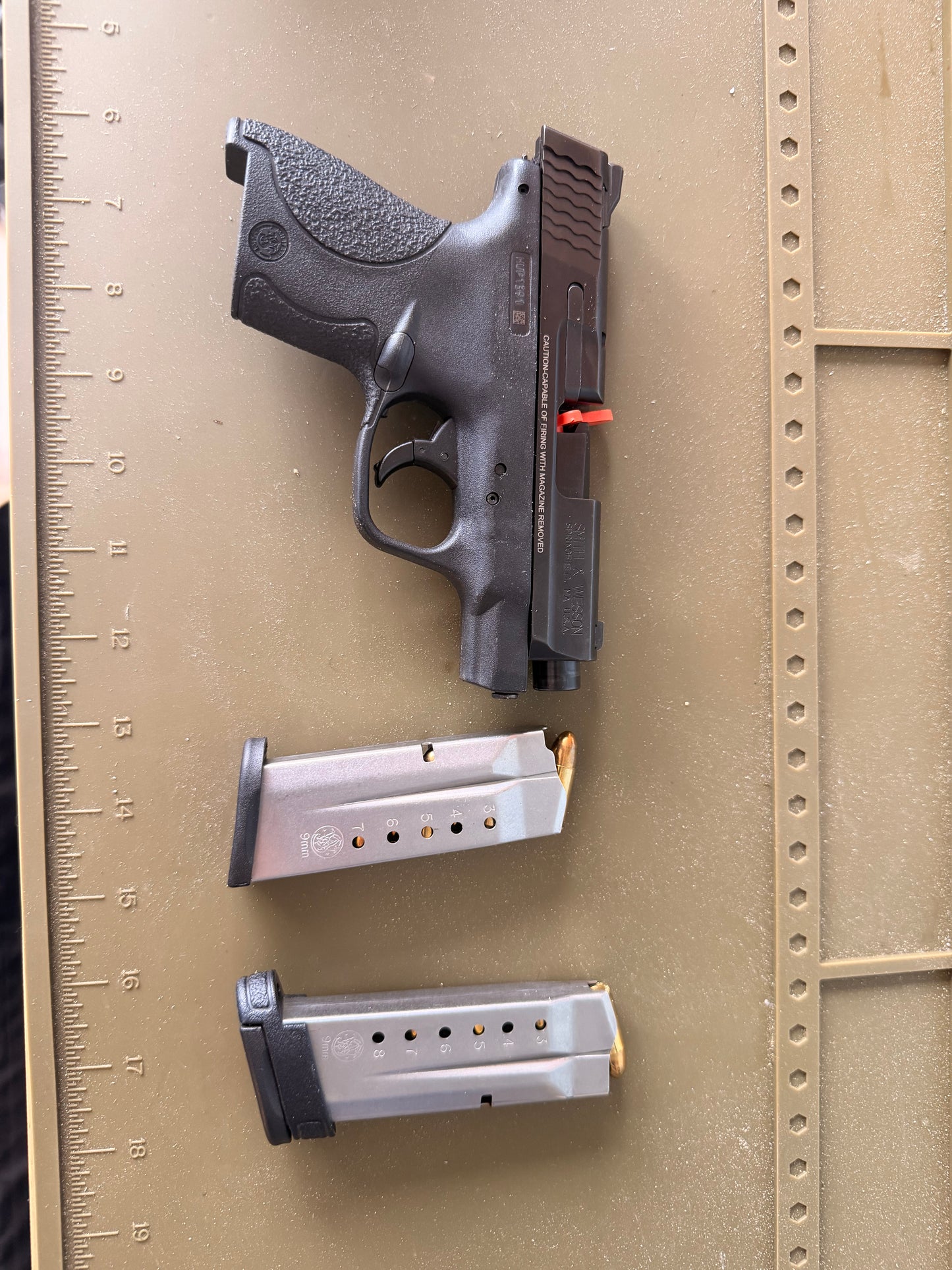 Smith & Wesson MP Shield 9mm